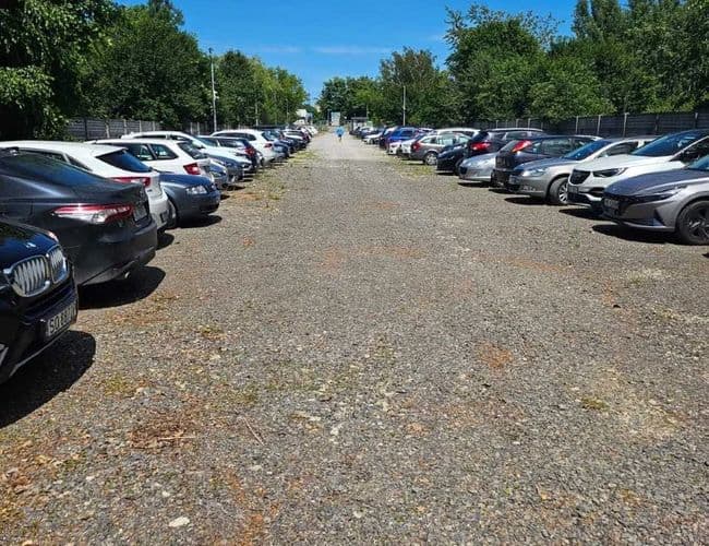 Parking Pienista 32 Lotnisko Reymonta Łódź-Lublinek - zdjęcie 3