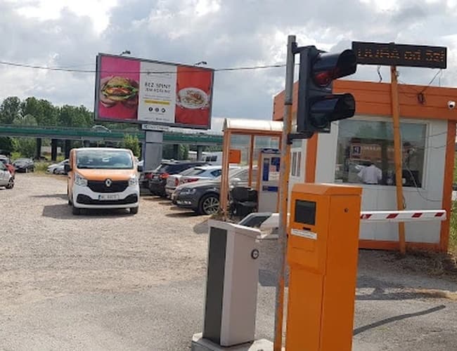 Orange Parking P3 - zdjęcie 5