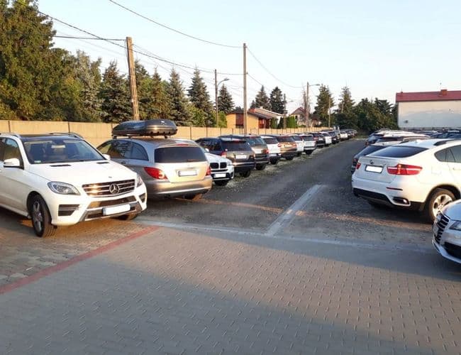 Parking P7 Lotnisko Okęcie Chopina Warszawa - zdjęcie 3