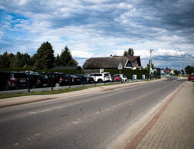 Odlotowy Parking Jasionka - zdjęcie 1
