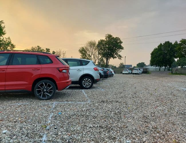 Parking MPark Lotnisko Modlin Warszawa - zdjęcie 1