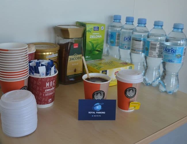Royal Parking Lotnisko Okęcie Chopina Warszawa - zdjęcie 5