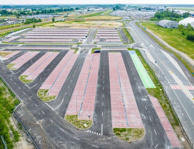 Oficjalny Parking P4 Lotnisko Katowice Pyrzowice - zdjęcie 2