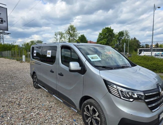 Premium Parking Lotnisko Poznań-Ławica - zdjęcie 2