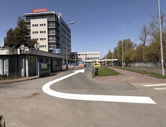 Lux Parking - Premium Lotnisko Okęcie Chopina Warszawa - zdjęcie 2