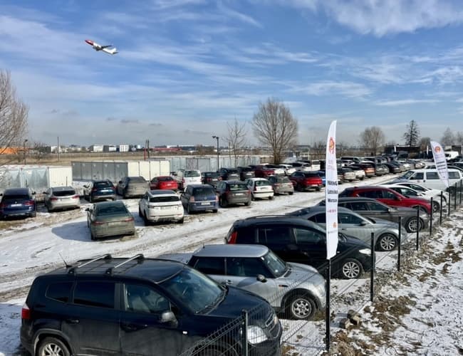 Parking Blisko Lotniska - zdjęcie 3