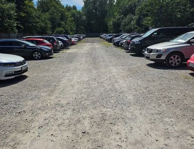 Parking Pienista 32 Lotnisko Reymonta Łódź-Lublinek - zdjęcie 4