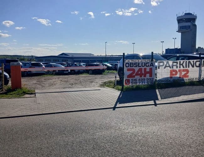 P12 Lotnisko Gdańsk - zdjęcie 1