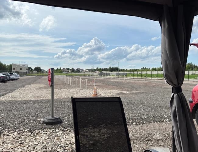 Parking Zalatani - zdjęcie 4