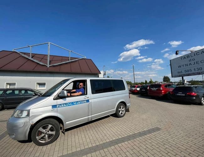Parking MARTOM Lotnisko Katowice Pyrzowice - zdjęcie 6