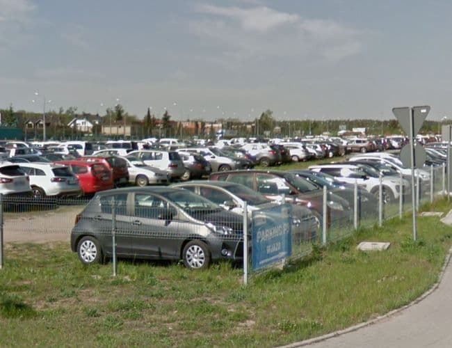 Oficjalny Parking P6 Lotnisko Poznań-Ławica - zdjęcie 2