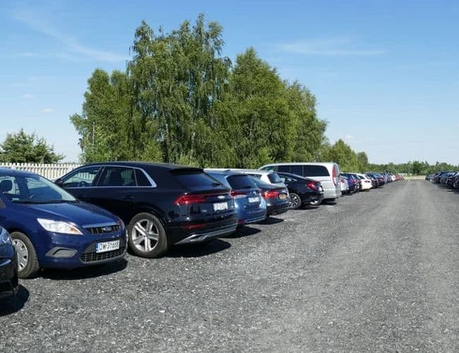 Diza Parking Lotnisko Katowice Pyrzowice - zdjęcie 3