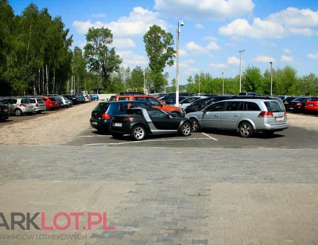 Parking P38 Lotnisko Modlin Warszawa - zdjęcie 4