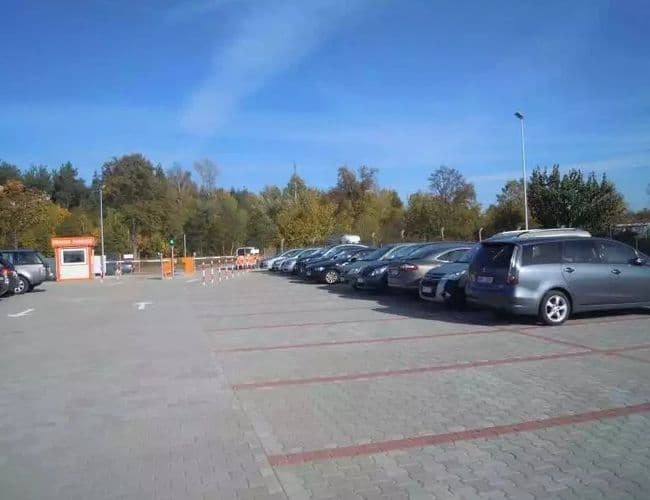 Orange Parking Modlin Lotnisko Modlin Warszawa - zdjęcie 2