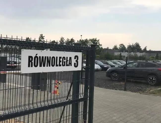 Równoległy 3 Lotnisko Katowice Pyrzowice - zdjęcie 4