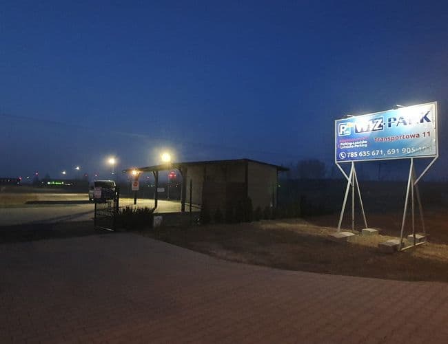 WIZ-PARK Lotnisko Katowice Pyrzowice - zdjęcie 3