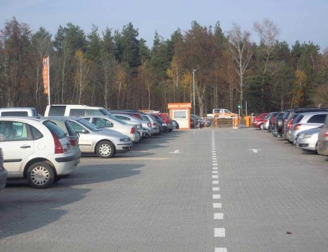 Orange Parking Modlin - zdjęcie 1
