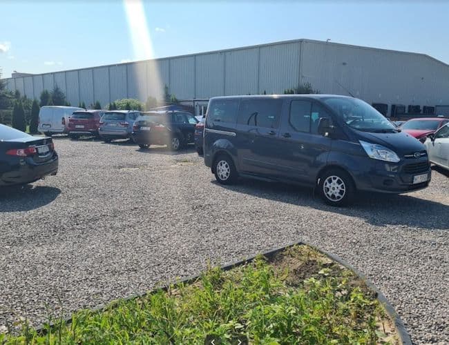 Parking Dominik Lotnisko Okęcie Chopina Warszawa - zdjęcie 1