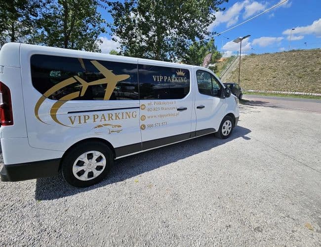 VIP Parking - przy trasie S2 Lotnisko Okęcie Chopina Warszawa - zdjęcie 1
