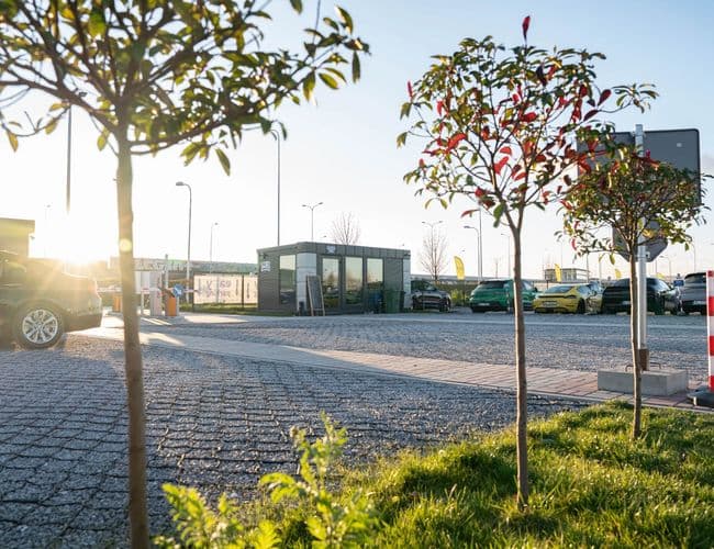 Easy Parking Express Lotnisko Okęcie Chopina Warszawa - zdjęcie 2