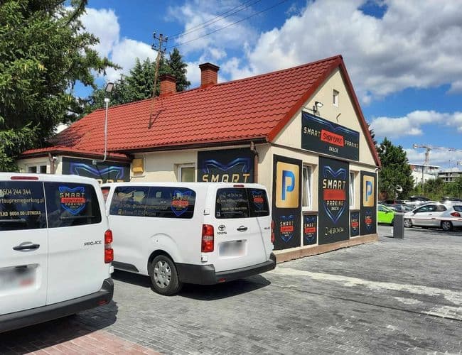 Smart Supreme Parking Lotnisko Okęcie Chopina Warszawa - zdjęcie 2