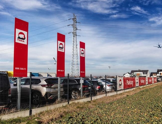 Parking Okęcie Południe Lotnisko Okęcie Chopina Warszawa - zdjęcie 4