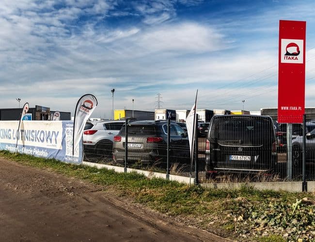 Parking Okęcie Południe Lotnisko Okęcie Chopina Warszawa - zdjęcie 3