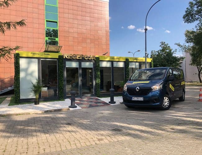 Parking Smile Lotnisko Okęcie Chopina Warszawa - zdjęcie 3