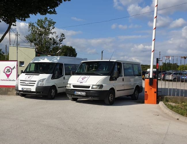 JG Parking Lotnisko Modlin Warszawa - zdjęcie 4