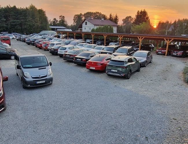 Parking PARK4YOU Lotnisko Rzeszów Jasionka - zdjęcie 1