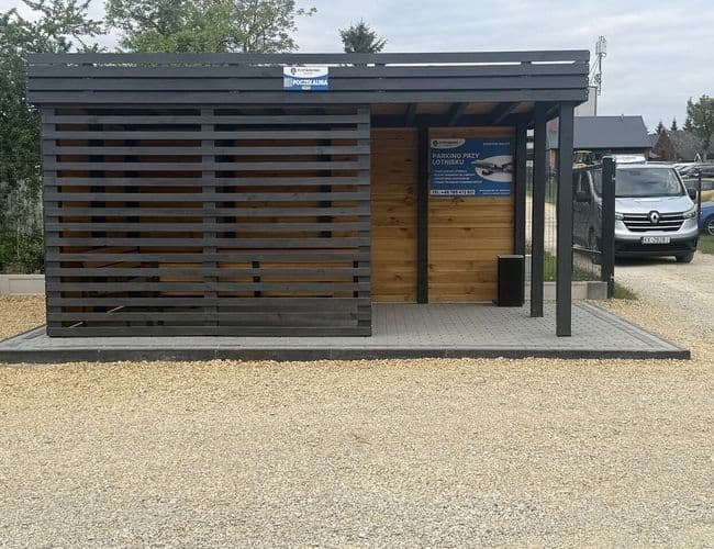 FlyParking Lotnisko Kraków Balice - zdjęcie 3