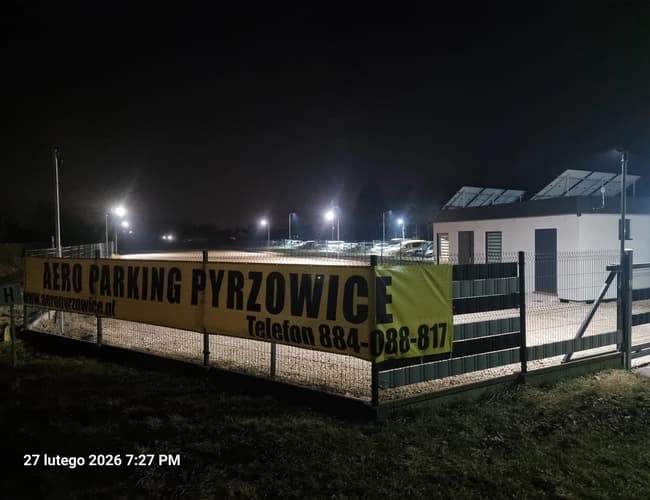Aero Parking Pyrzowice Lotnisko Katowice Pyrzowice - zdjęcie 2