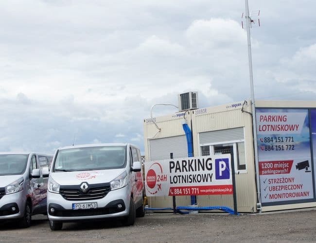 Parking Lotniskowy 24h Lotnisko Poznań-Ławica - zdjęcie 2