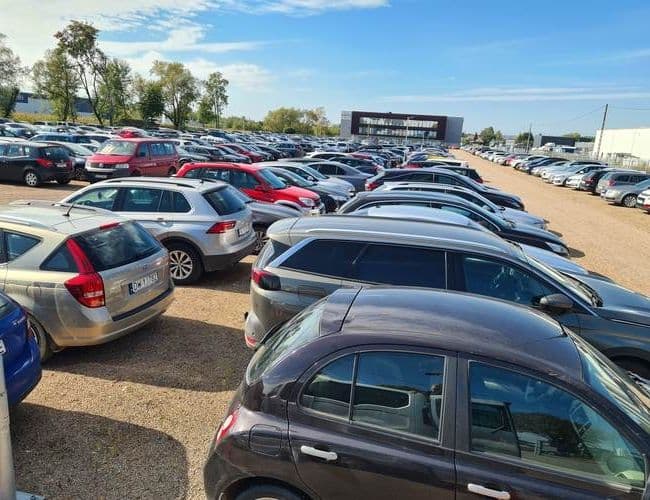 Smart Premium Parking Lotnisko Okęcie Chopina Warszawa - zdjęcie 3