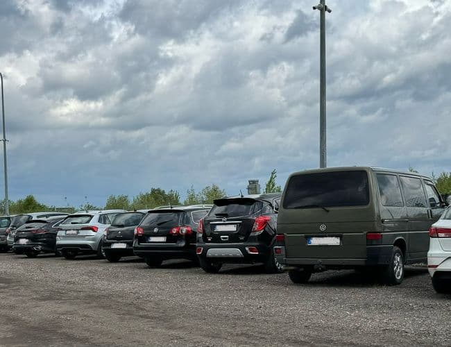 Parking 66 Lotnisko Katowice Pyrzowice - zdjęcie 2