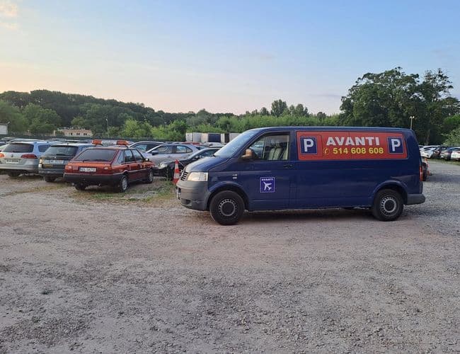 Parking Avanti Lotnisko Modlin Warszawa - zdjęcie 4