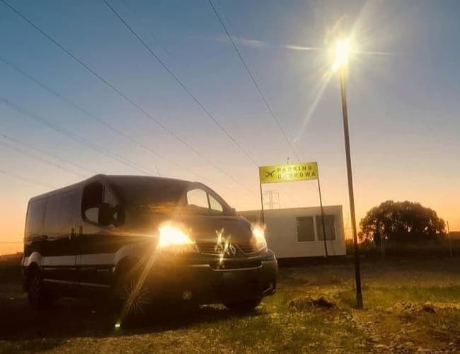 Parking lotniskowy Dąbrowa - zdjęcie 2