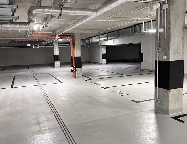 Supreme Parking Garage Lotnisko Okęcie Chopina Warszawa - zdjęcie 2