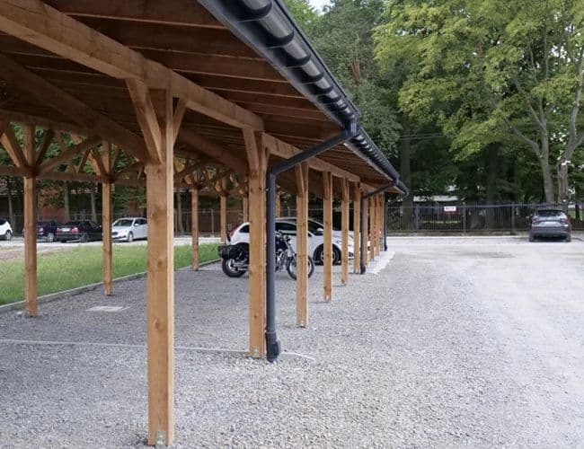 Parking Zielony Kompleks Dwór Ostoya Lotnisko Rzeszów Jasionka - zdjęcie 3