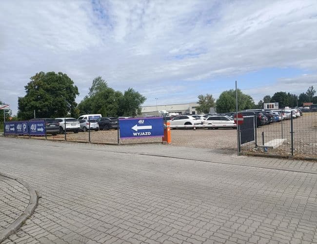 Parking 4U Lotnisko Kraków Balice - zdjęcie 3