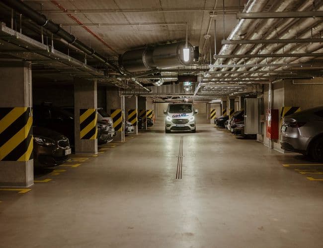 Odlot Garage Lotnisko Okęcie Chopina Warszawa - zdjęcie 4