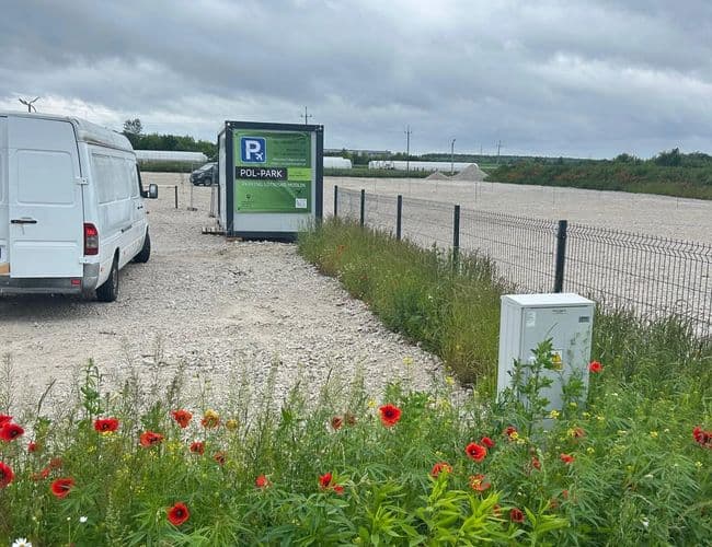 Pol-Park Lotnisko Lotnisko Modlin Warszawa - zdjęcie 2