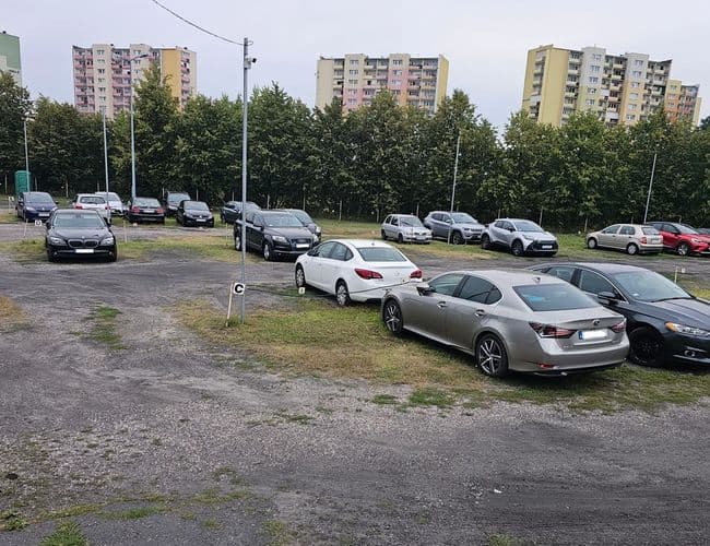 Odlotowy Parking BZG Lotnisko Bydgoszcz-Szwederowo - zdjęcie 4