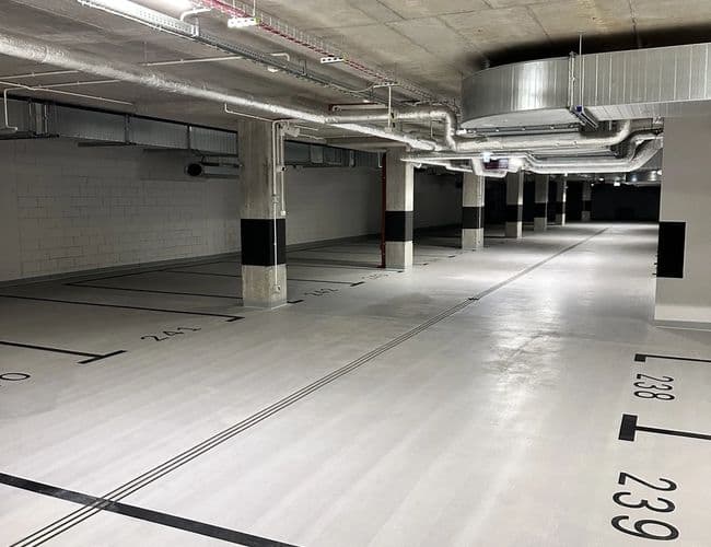 Supreme Parking Garage Lotnisko Okęcie Chopina Warszawa - zdjęcie 3