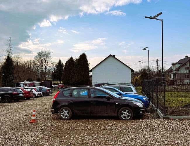 Parking Amber Lotnisko Kraków Balice - zdjęcie 1