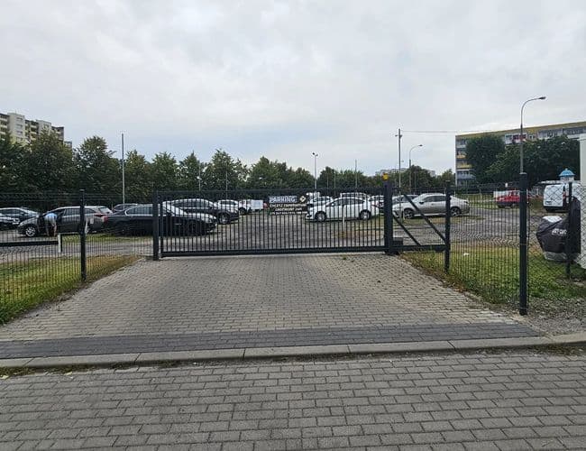 Odlotowy Parking BZG Lotnisko Bydgoszcz-Szwederowo - zdjęcie 2