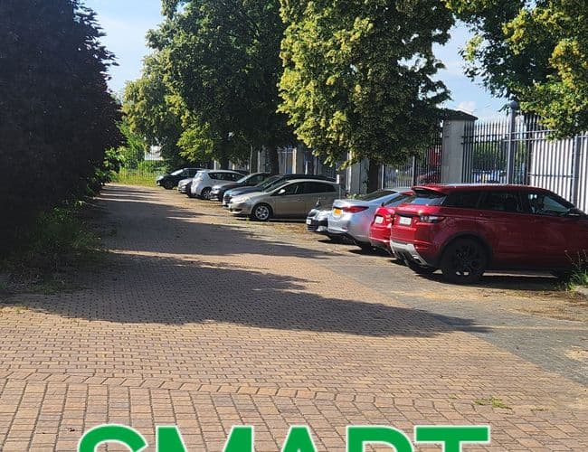 Parking Tani i Bezpieczny SMART Lotnisko Modlin Warszawa - zdjęcie 1